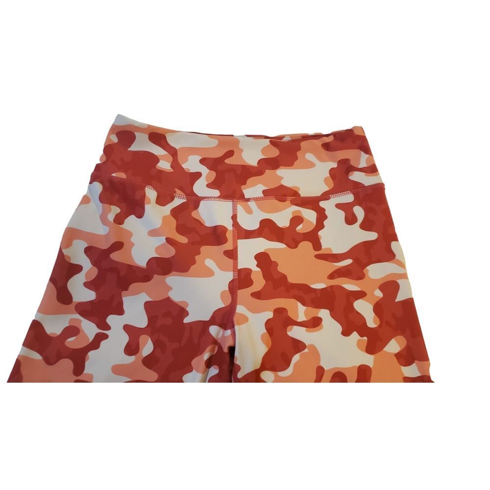 Walk Pop Women's Leggings Red Camo Print  Size Medium Designed‎ in New York